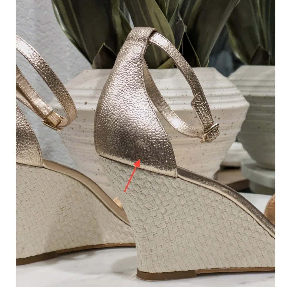 Lilly Pulitzer Bridgette Wedge Gold Metallic Sandals Sz 9M Resort Coastal Heels